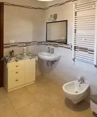 Tutte le Utenze,grande Camera + Bagno Privato Tutte le Utenze,grande Camera + Bagno Privato