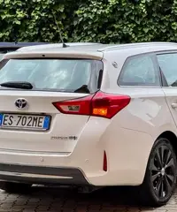 Toyota Auris Touring Sports 1.8 Hybrid Active Plus