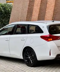 Toyota Auris Touring Sports 1.8 Hybrid Active Plus