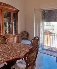 Via Canova, Trivani mq. 75