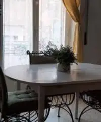 Stanza singola con angolo cottura