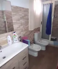 Appartamento con ingresso Indipendente 4 vani Cata