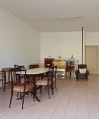 Locale commerciale a Sanluri