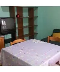 Due posti letto / singola comoda al centro Due posti letto / singola comoda al centro
