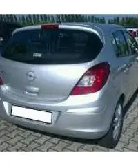 Opel corsa 1200 benzina e gpl