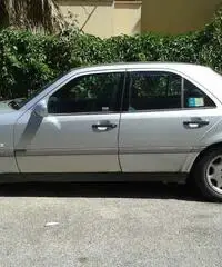 MERCEDES C180 ELEGANCE INTERA, OTTIMA ANCHE PER PEZZI DI RIC MERCEDES C180 ELEGANCE INTERA, OTTIMA ANCHE PER PEZZI DI RIC