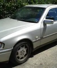 MERCEDES C180 ELEGANCE INTERA, OTTIMA ANCHE PER PEZZI DI RIC MERCEDES C180 ELEGANCE INTERA, OTTIMA ANCHE PER PEZZI DI RIC