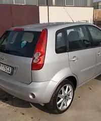 Ford Fiesta 1.2 16V 3p. Titanium Ford Fiesta 1.2 16V 3p. Titanium