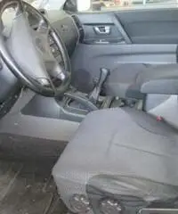 Mitsubishi pajero autocarro 4 posti