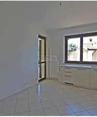 Appartamento in Affitto di 55mq - zona Il Colle