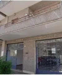 Negozio in Affitto di 140mq Negozio in Affitto di 140mq