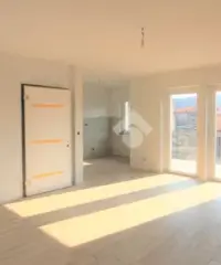 4 LOCALI A MONTALTO DORA