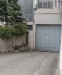 Deposito artigianale garage box circa 350 mq Deposito artigianale garage box circa 350 mq