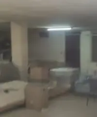 Deposito artigianale garage box circa 350 mq Deposito artigianale garage box circa 350 mq