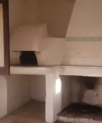 Casa indipendente su 3 lati