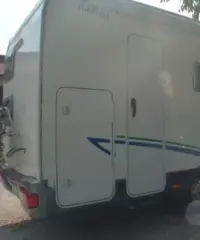 Camper mansardato