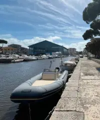 Gommone e ormeggio