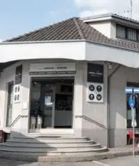 Negozio di 5 locali a Lazzate Negozio di 5 locali a Lazzate