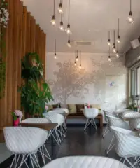 Negozio di 5 locali a Lazzate Negozio di 5 locali a Lazzate