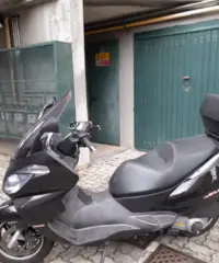 Aprilia 300