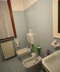 Casa indipendente con doppio garage in centro a Medesano Casa indipendente con doppio garage in centro a Medesano