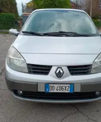Renault Scenic 1.9 dCi/130CV Luxe