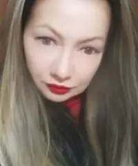 Cerco un uomo che sia pronto a vivere la vita al massimo Cerco un uomo che sia pronto a vivere la vita al massimo