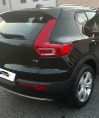 Volvo XC40 T2 Geartronic FULL OPTIONAL
