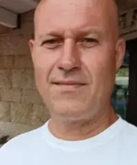 Cameriere con esperienza Cameriere con esperienza