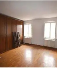 Casa indipendente in Vendita di 135mq - Lucca