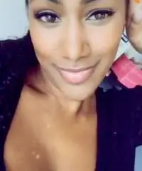 Signora di 29 anni cerca una casa tranquilla.