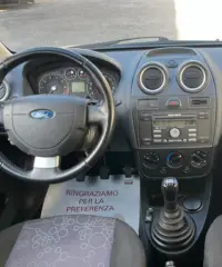 Ford Fiesta 1.2 Benzina/GPL 102.000KM LEGGI