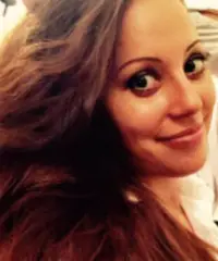 Curiosa di conoscere chi sa far sorridere