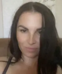 Donna sola cerca al matrimonio Donna sola cerca al matrimonio