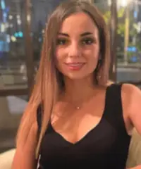 Lei cerca lui, una relazione seria