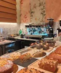 Zona r.settimo attività ben avviata buon investime