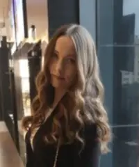 Un brindisi a nuovi inizi, insieme