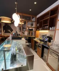 Ristorante con dehor esterno