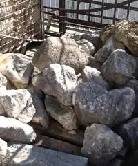 Mattoni, sassi, tavelle d' epoca, etc. VENDO prezzi modici