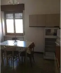 Camera singola arredata