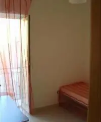 Fittasi camere singole piazza Nicola Amore