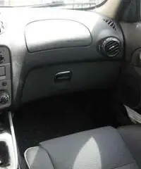 Alfa Romeo 147 1.9 JTD Alfa Romeo 147 1.9 JTD