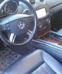 Mercedes-Benz ML 320 CDI Mercedes-Benz ML 320 CDI