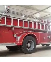 Mack B85F Camion dei pompieri Veicolo rarissimo - Napoli