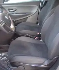 Lancia Ypsilon 1.2 Gold 2014 - Cuneo Lancia Ypsilon 1.2 Gold 2014 - Cuneo