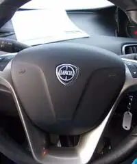 Lancia Ypsilon 1.2 Gold 2014 - Cuneo Lancia Ypsilon 1.2 Gold 2014 - Cuneo