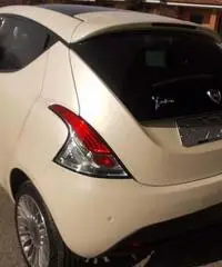 Lancia Ypsilon 0.9 T.air Full Optional 5 porte - Cuneo Lancia Ypsilon 0.9 T.air Full Optional 5 porte - Cuneo