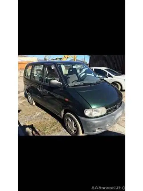 Nissan Serena - Milano Nissan Serena - Milano