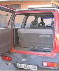 NISSAN Terrano II SGX 2.7 TDI 5 porte - Catania NISSAN Terrano II SGX 2.7 TDI 5 porte - Catania