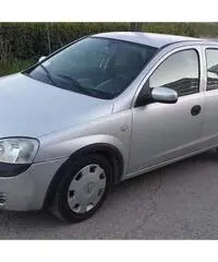 Opel Corsa 1.0 metano - Teramo